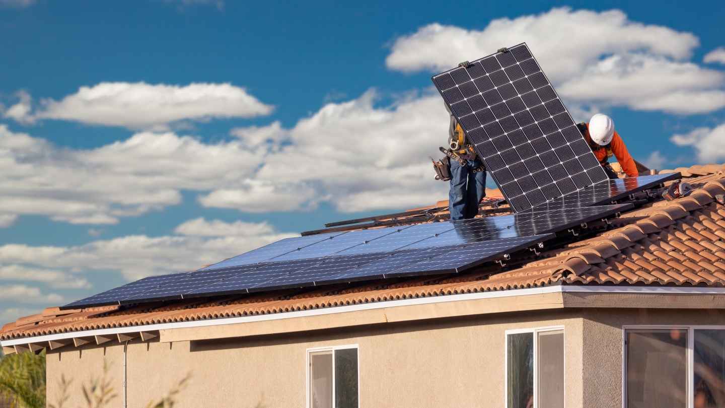 Does Removing Solar Panels Damage Roof? What Homeowners Need to Know 1 Does Removing Solar Panels Damage Roof? What Homeowners Need to Know