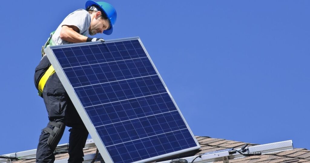 can roofers remove solar panels